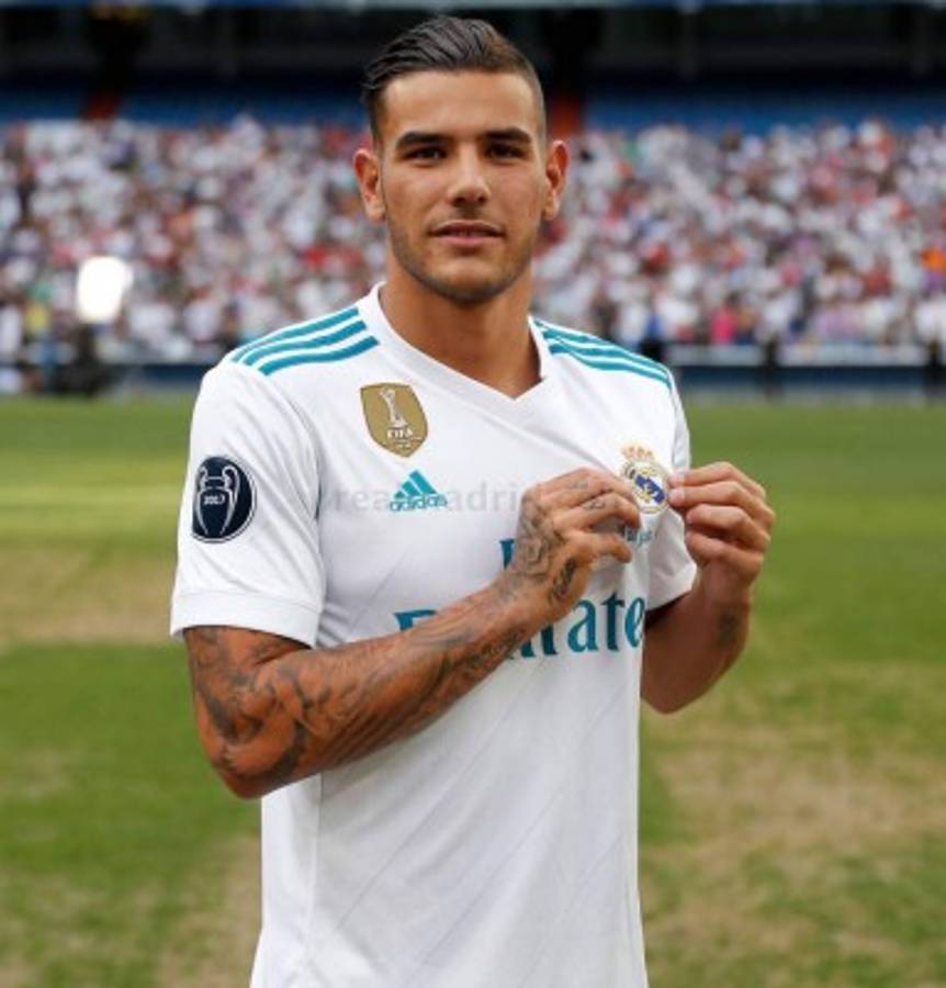 Un equipo completo: Los 11 peores fichajes del Real Madrid en el siglo XXI