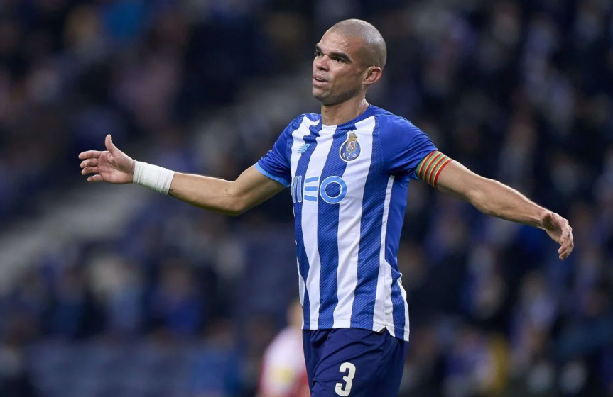 Golpe del City al Barcelona y la estrella que jugaría con Cristiano Ronaldo; sorpresa de Hummels en la liga española