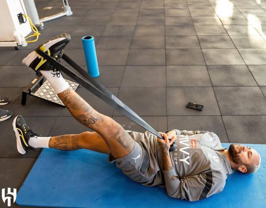 Neymar volvió a entrenar con el Al Hilal de Arabia y todos hablan de lo mismo: “Se convirtió en mi tío Paco de 58 años”