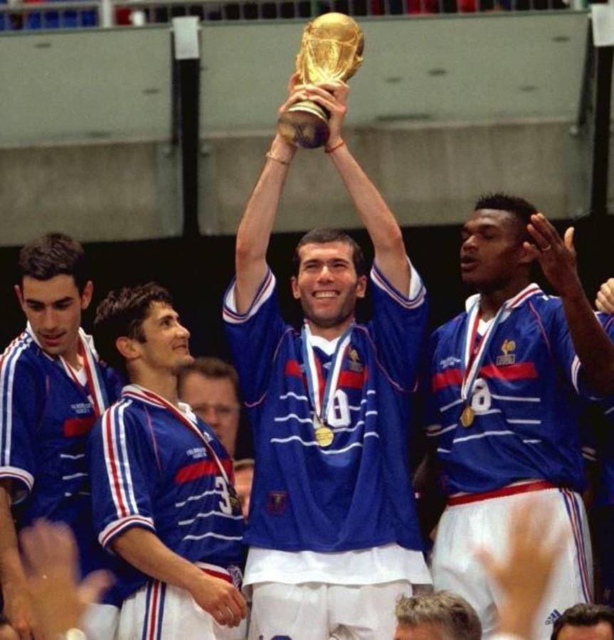 Tomaron la decisión definitiva sobre el mejor futbolista del siglo XXI: ¿Messi o Cristiano Ronaldo?