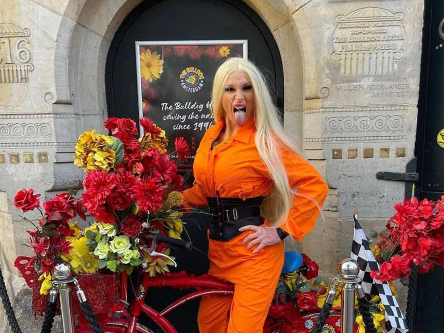 Actriz muere semanas después de la muerte de su novio, exfutbolista de un equipo de Inglaterra