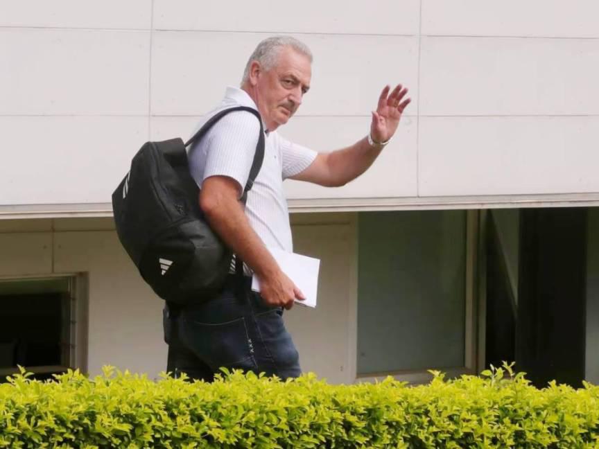 Salen a la luz los detalles de la salida de Gustavo Alfaro de Costa Rica y el millonario salario que tendrá en Paraguay