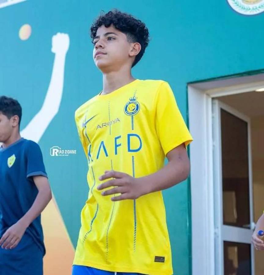 Cristiano Ronaldo Jr y Lamine Yamal, las fotos inesperadas de ambos jugando y de vacaciones; comparan su físico y es viral