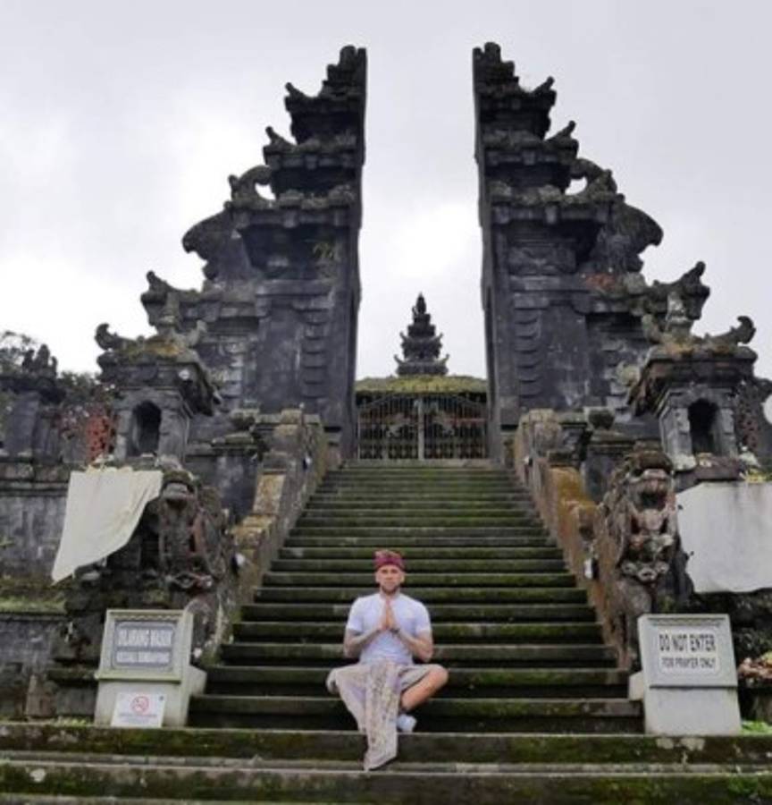 Cena romántica, gratos momentos y fotografías curiosas: El viaje de Dani Alves y Joana Sanz por Indonesia