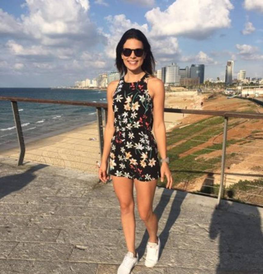 Jennifer Segura, la hermosa periodista tica aficionada al equipo del 'Ro-Ro'