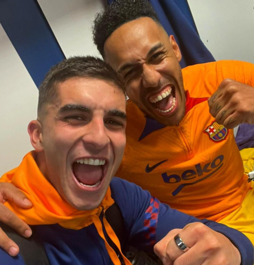 El ‘temible’ mensaje de Piqué y dardo de Aubameyang: así reaccionaron los jugadores del Barça tras golear al Real Madrid