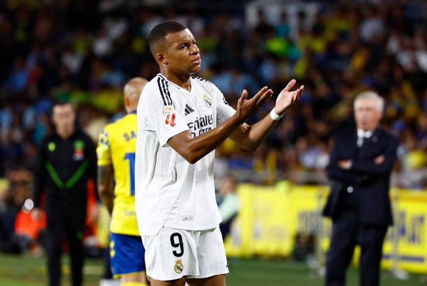 El motivo por el que Mbappé está frustrado con Vinicius y el feo gesto del brasileño: “A Cristiano no se lo quitaba”