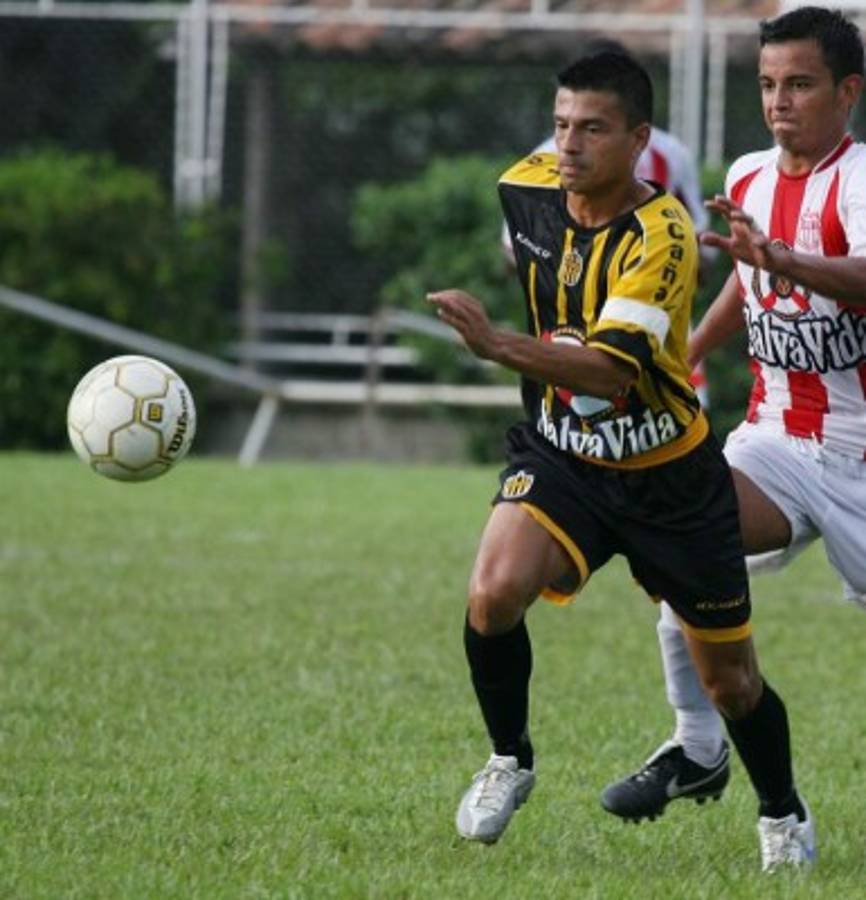 Futbolistas hondureños que no tuvieron la oportunidad de salir al extranjero