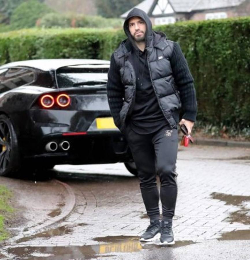 ¡Impresionante! La lujosa colección de autos que tiene el Kun Aguero jugador del Manchester City