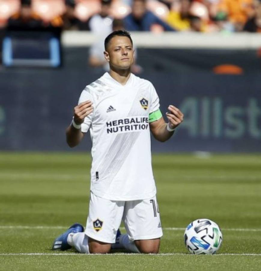 Duelo con Maynor Figueroa, capitán y el ritual: Así fue el incómodo debut de Chicharito Hernández en la MLS   