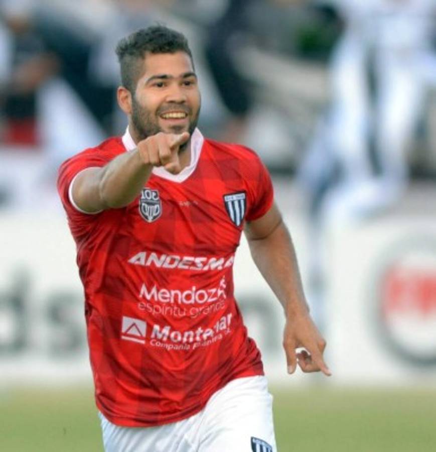 ¡BOMBAZOS¡ Estos han sido los grandes fichajes en el fútbol de Centroamérica