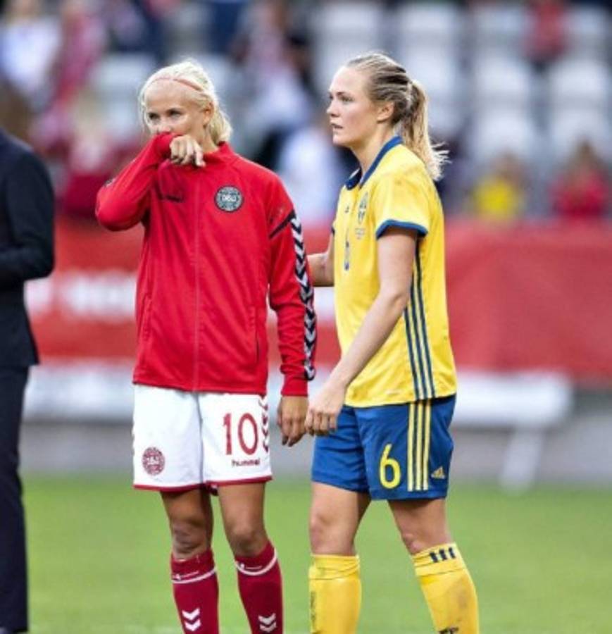 La increíble historia del beso que se hizo viral en el Mundial femenino 2019