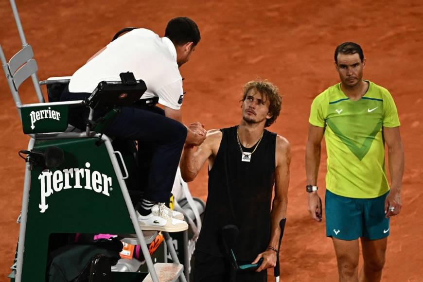 ¡Escalofriante! La dura lesión de Alexander Zverev ante Rafa Nadal: Así le quedó el tobillo y terminó en silla de ruedas