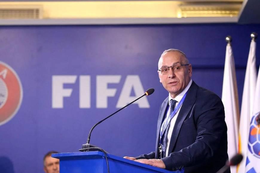 “Te romperé las piernas, arruinaré tu carrera”: expulsa y amenaza a jugadores de selección tras irse de fiesta