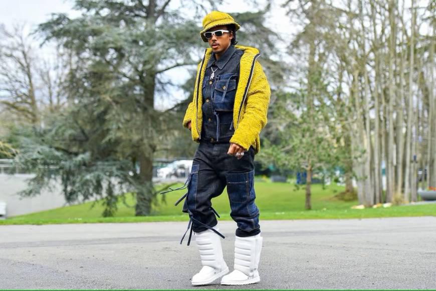 Jules Koundé causa revuelo: así son todos los excéntricos looks del futbolista de Barcelona que siempre está a la moda