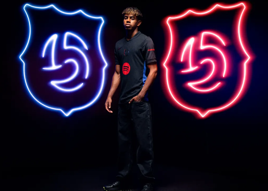 Barcelona presentó su segundo uniforme de la temporada y es una belleza: vuelve el color negro