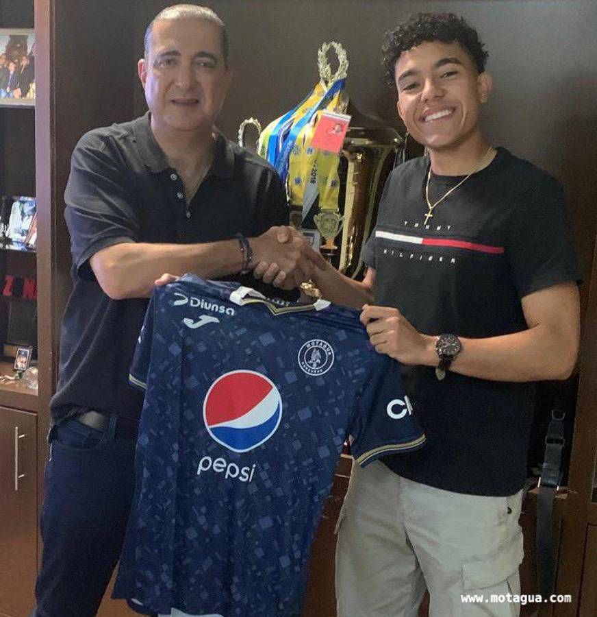 EL MERCADO: Dejó Olimpia y fichó por Motagua; Pedro Troglio tiene nuevo lateral y Olancho FC se sigue reforzando