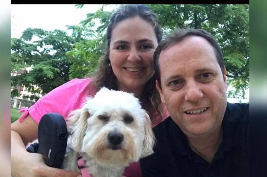 El motivo por el que Paco Villa se casó con su hermanastra: la curiosa historia de amor del relator que murió de cáncer