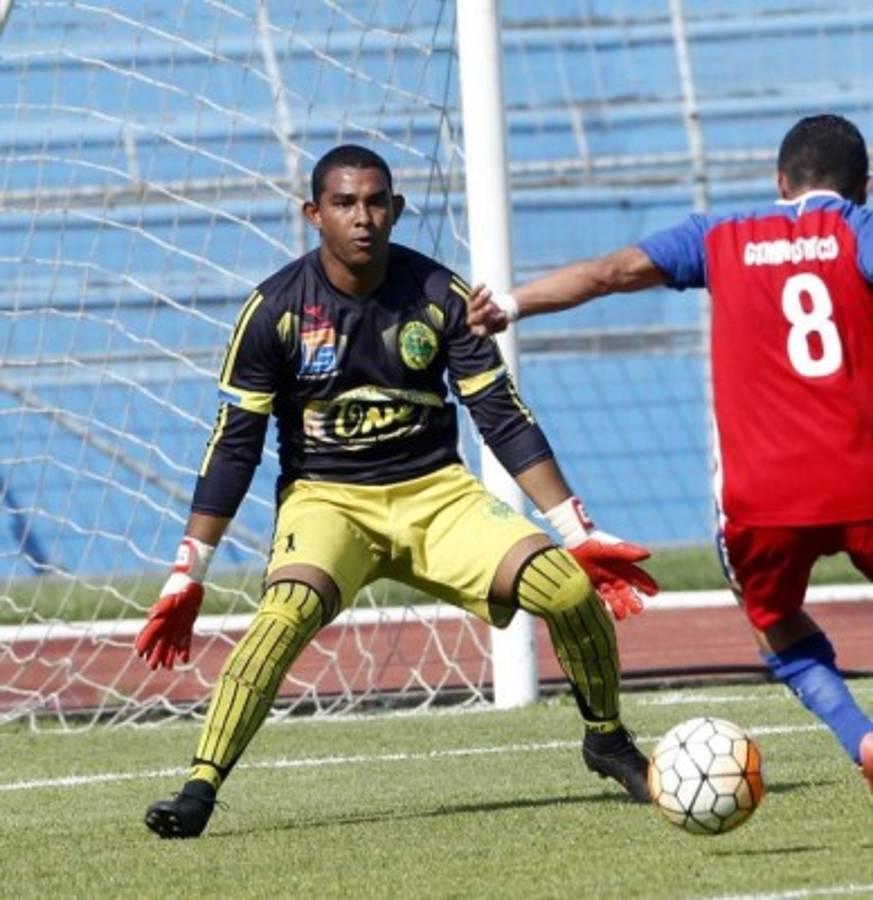 RUMORES Y FICHAJES: Legionario está cerca de volver y Héctor Vargas es noticia