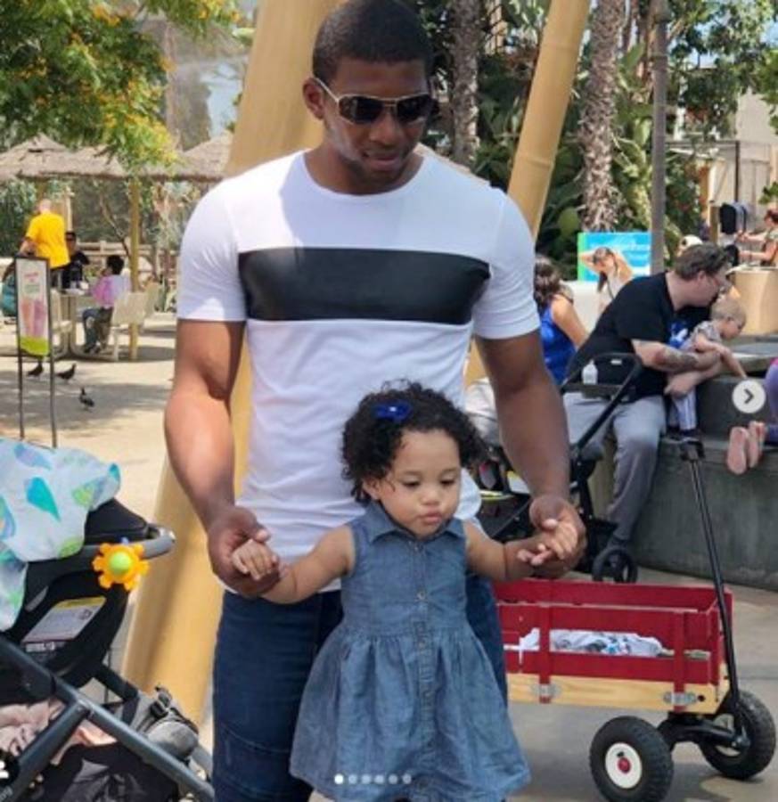 Futbolistas hondureños y sus 'tiernas' imágenes en su faceta de padres