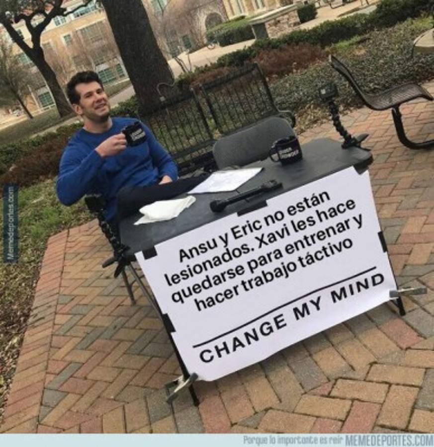 Los jocosos memes que dejó la presentación de Xavi en Barcelona: Salvavidas, enfermería y resurrección