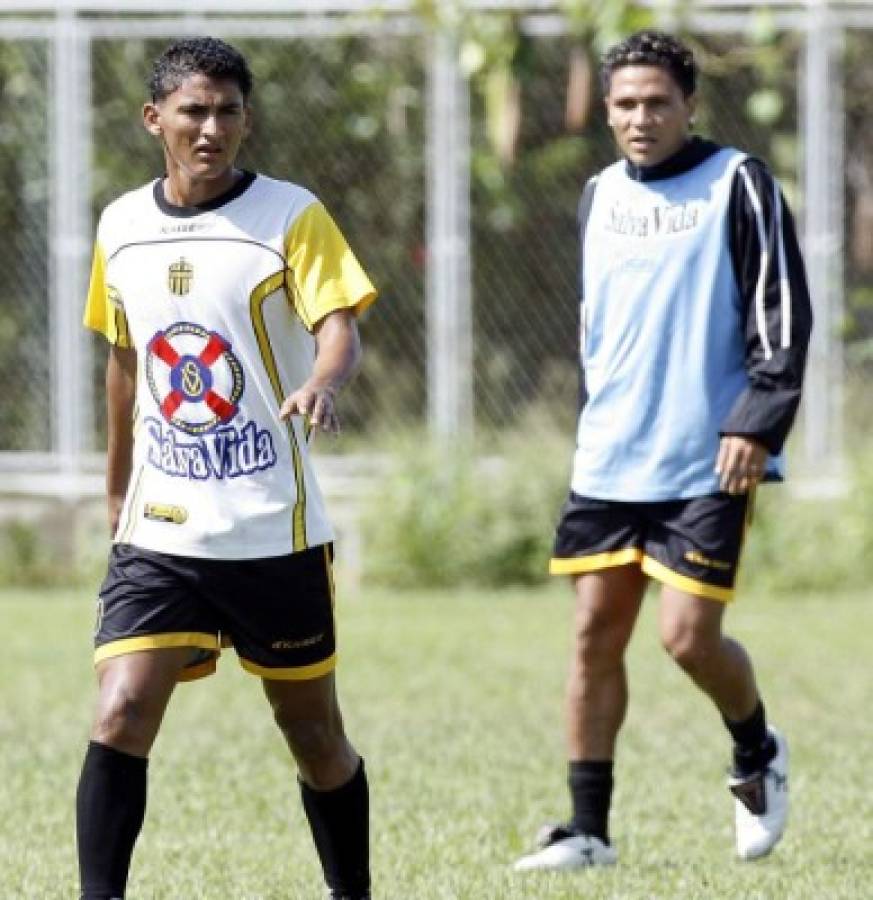 ¡Tristemente se suma uno más! Futbolistas y árbitros que salieron huyendo de Honduras por amenazas