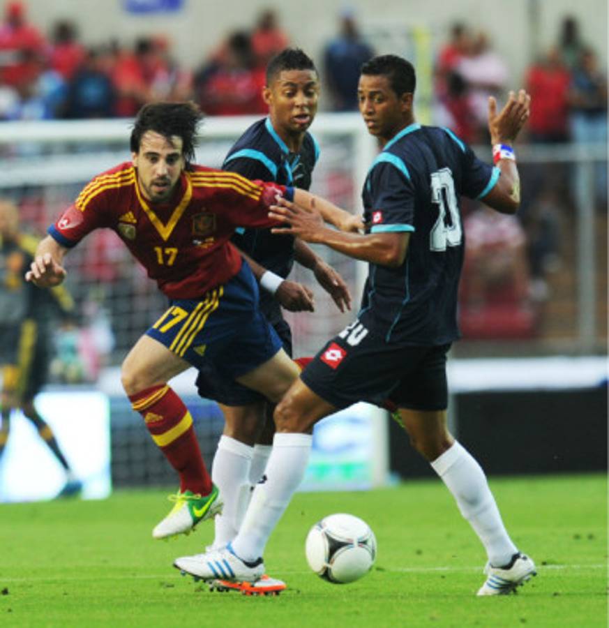 España le muestra a Panamá el fútbol de excelencia.