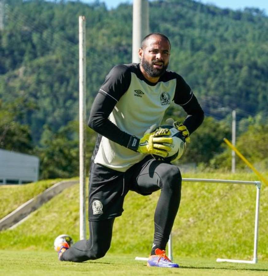 ¿Jugará Yustin Arboleda? El 11 titular que se perfila en el Olimpia de Pedro Troglio para la final de ida ante Motagua