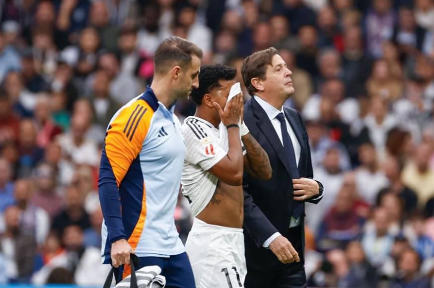 Guti señala el fichaje para reemplazar a Militao, el gesto de Vinicius y la pesadilla del Real Madrid