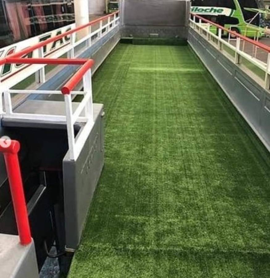 Fiesta, alegría y burlas: Así preparan los aficionados de River Plate la celebración de la Copa Libertadores.