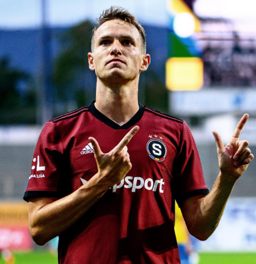 El primer futbolista gay que ha jugado en la liga española: “Soy homosexual, ya no quiero esconderme más”