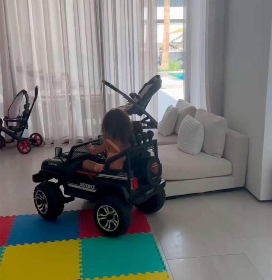 Georgina Rodríguez deslumbra de nuevo y cómo es su lujosa casa en la que vive con Cristiano en Arabia Saudita