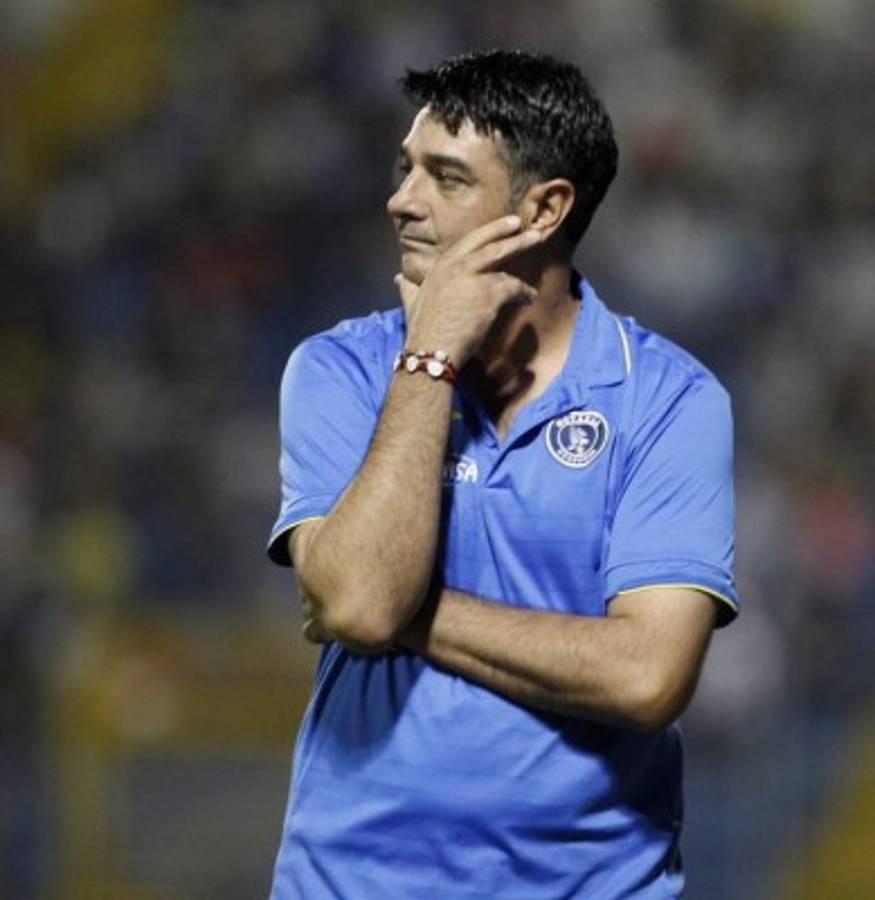 RUMORES Y FICHAJES: Legionario está cerca de volver y Héctor Vargas es noticia