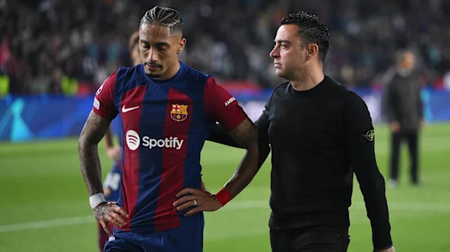 Raphinha no fue feliz en Barcelona cuando Xavi era el técnico del equipo.