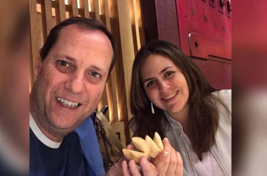 El motivo por el que Paco Villa se casó con su hermanastra: la curiosa historia de amor del relator que murió de cáncer