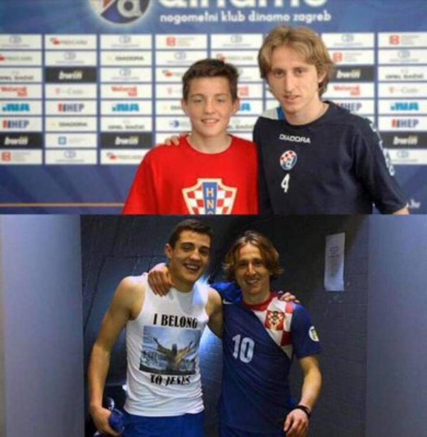 ¡Increíble! Se tomaron una foto con su ídolo y hoy son casi como ellos