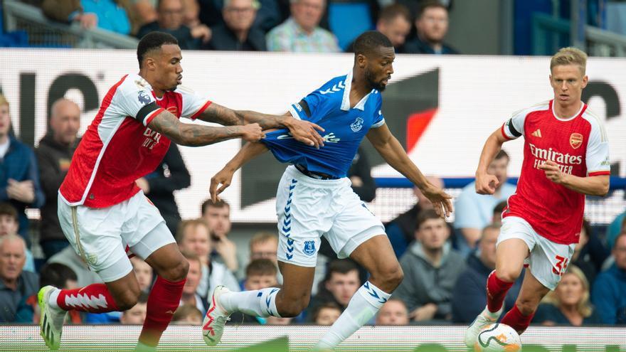 De trabajar en KFC a ser comprado por 25 millones para jugar en la Premier y revela su sueño con Cristiano Ronaldo