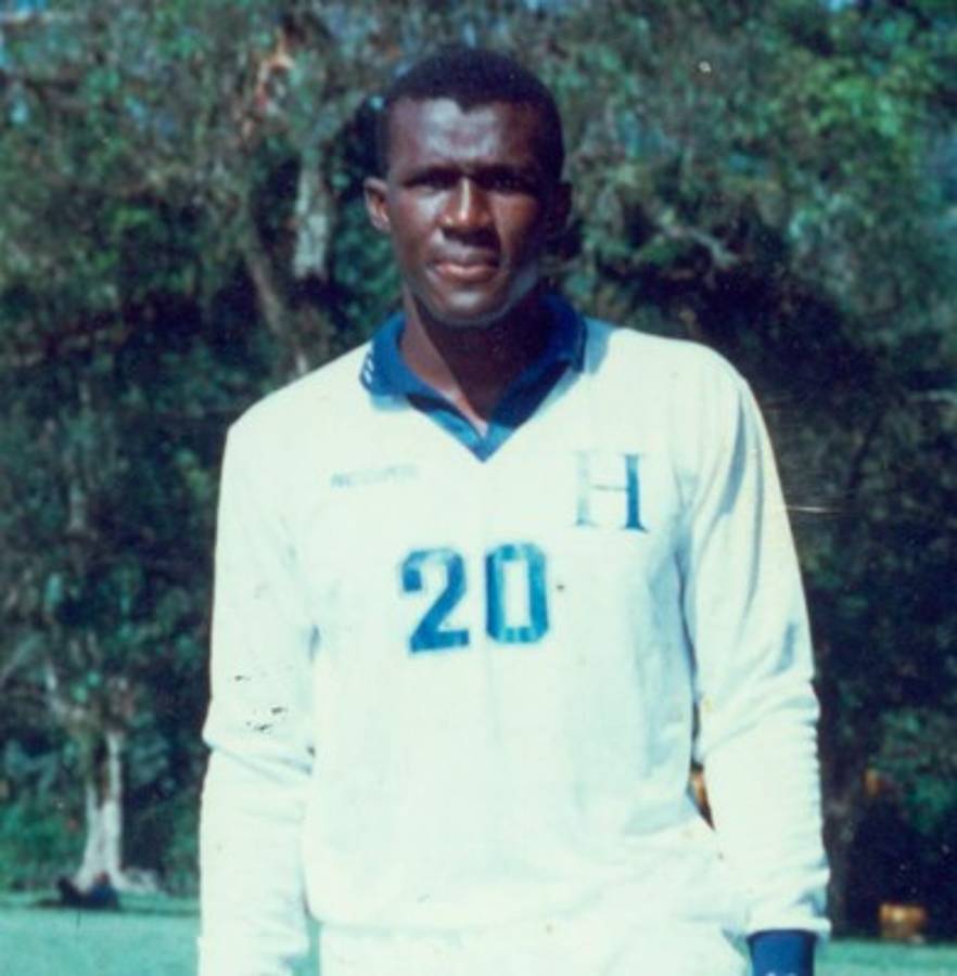 Los futbolistas hondureños que merecieron jugar un Mundial