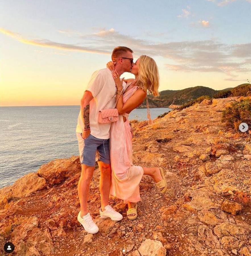 Así van las vacaciones de los futbolistas y sus mujeres: Wanda Nara y Georgina Rodríguez arrasan y las fiestas de Messi