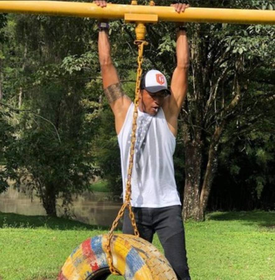 ¡De lujo! Los bonitos diseños de las gorras personalizadas que vende Costly