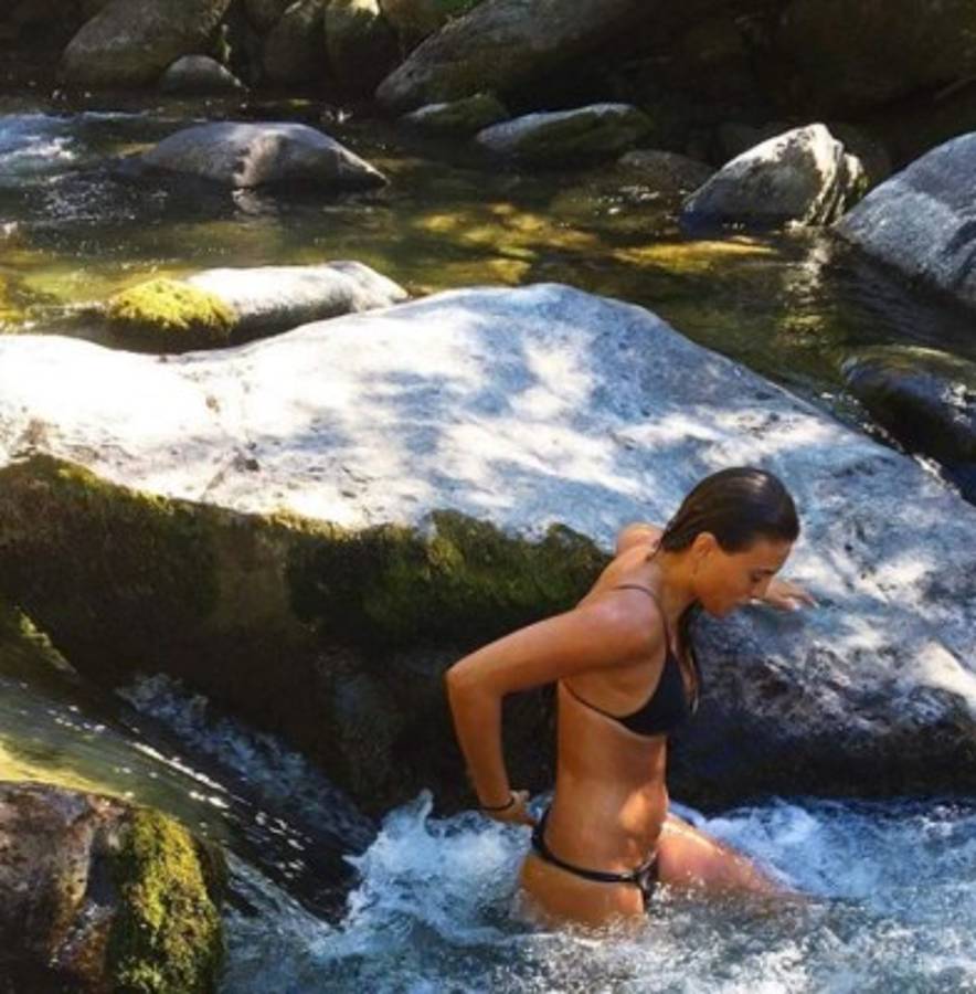 Las fotos íntimas de la mujer de Cassano que están dando de qué hablar en Italia