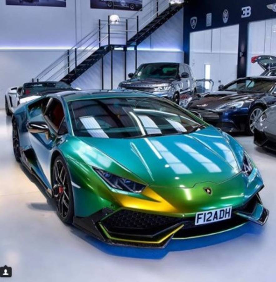 ¡De lujo! Los Lamborghinis que vende un solo hombre a los cracks de la Premier League