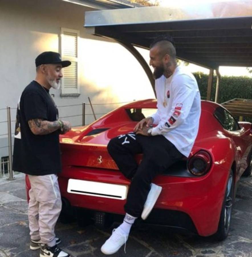 El humilde auto que se compró Arturo Vidal y que lleva a los entrenamientos del Inter de Milán