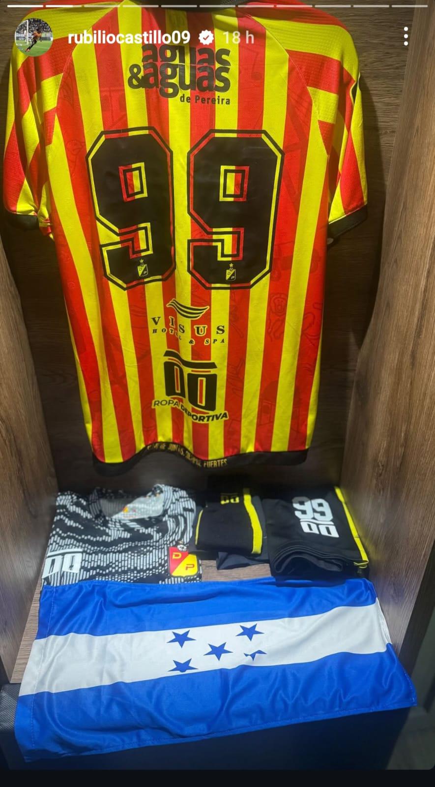 Rubilio Castillo presumió su regalo en las redes sociales.