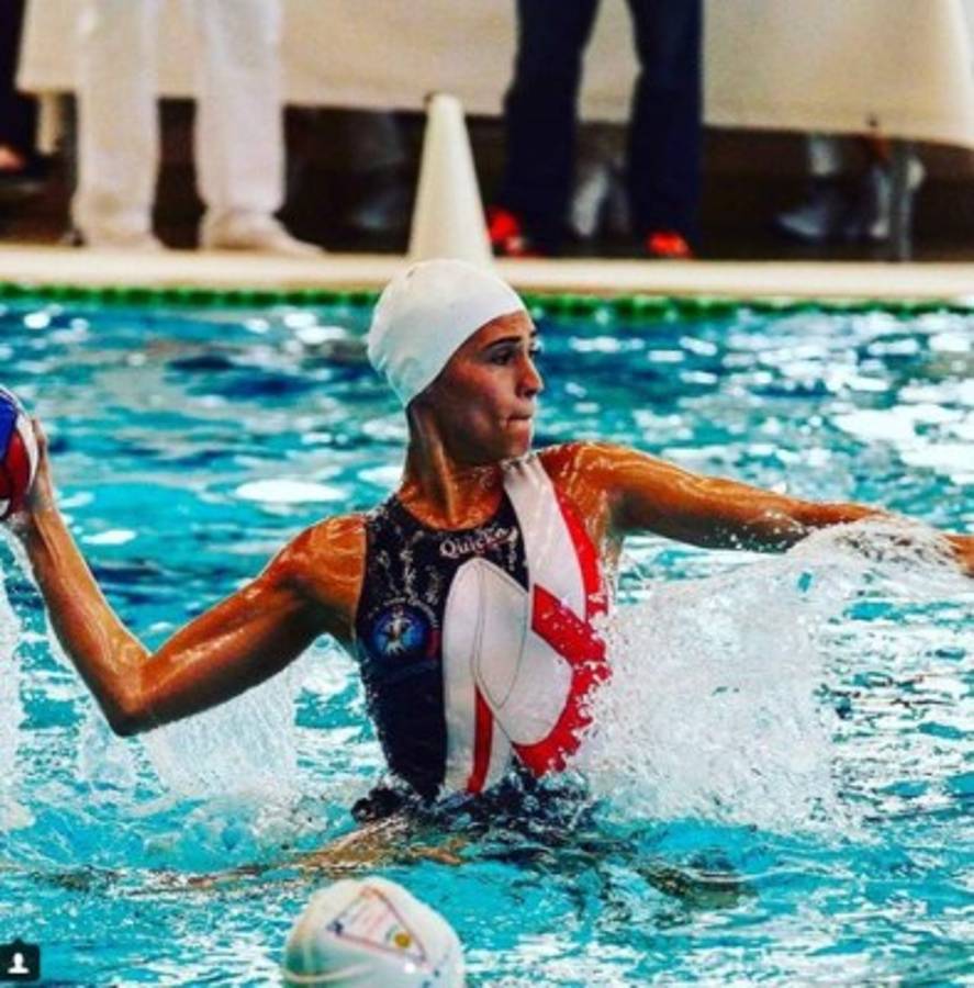 Las fotos íntimas de la mujer de Cassano que están dando de qué hablar en Italia