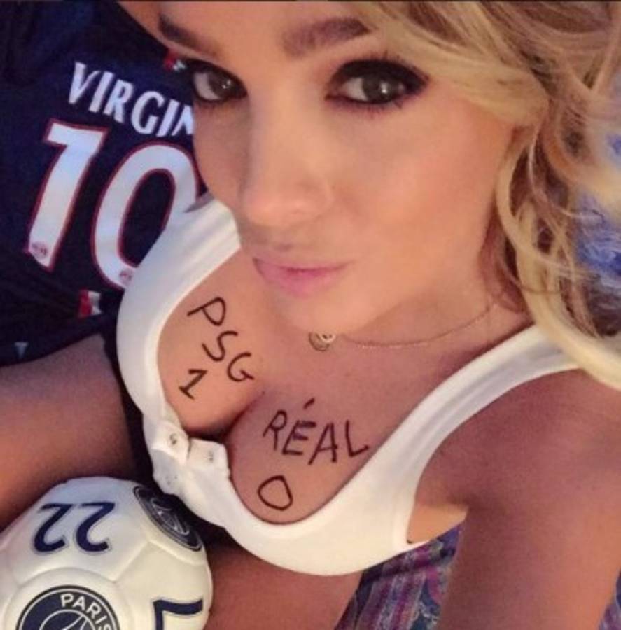 Virginie Caprice y su manera más sexy de dar los pronósticos en la Eurocopa 2016