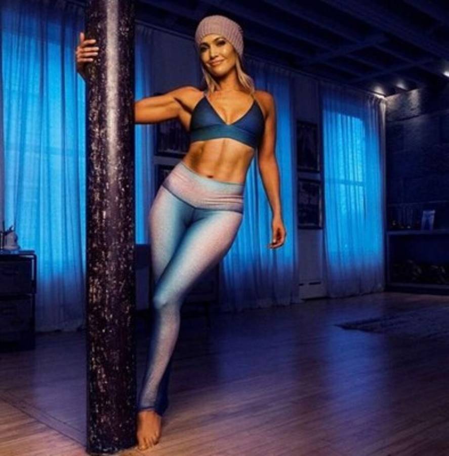 Jennifer López sorprende a las puertas de sus 51 años mostrando en el gimnasio su espectacular cuerpazo