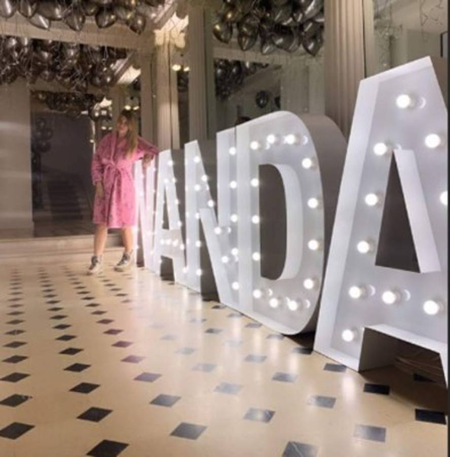 FOTOS: Keylor Navas y Andrea Salas, invitados de lujo en el cumpleaños 33 de Wanda Nara