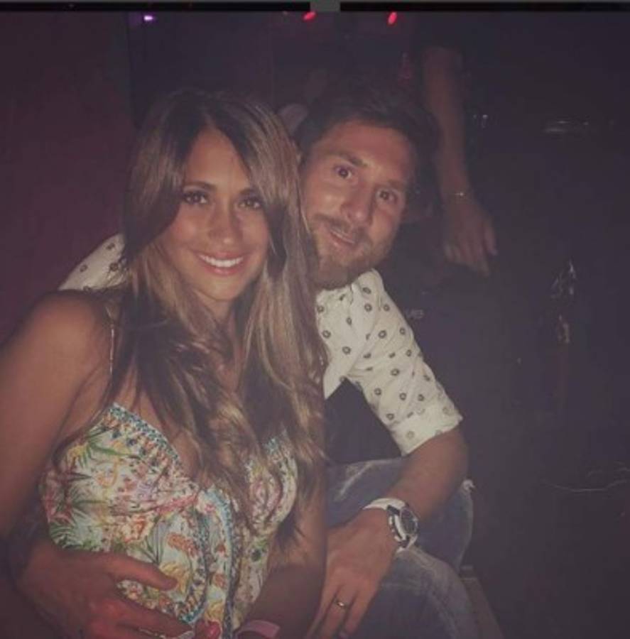 Nuevas fotos: Las vacaciones de lujo de los cracks del fútbol con sus mujeres