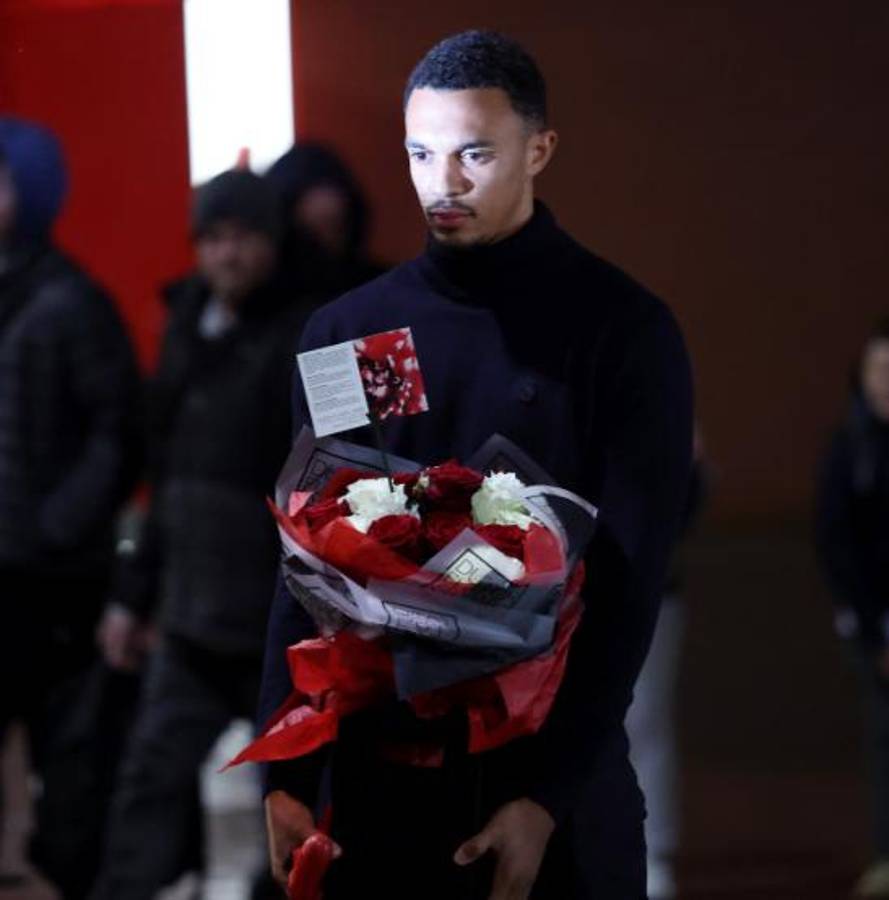 Real Madrid visitó el altar de Diogo Jota en Anfield y la carta de Alexander-Arnold: Te echo de menos compañero...